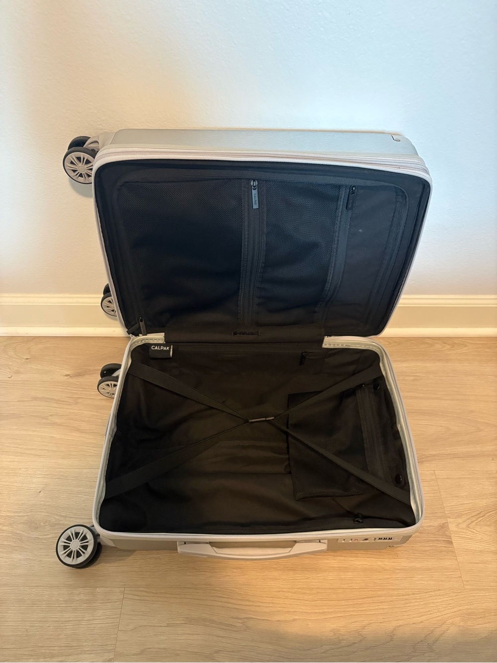 Calpak Carry-On silver suitcase - Picture 12 of 12